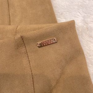 Gorgeous Ivanka Trump Capri Pants